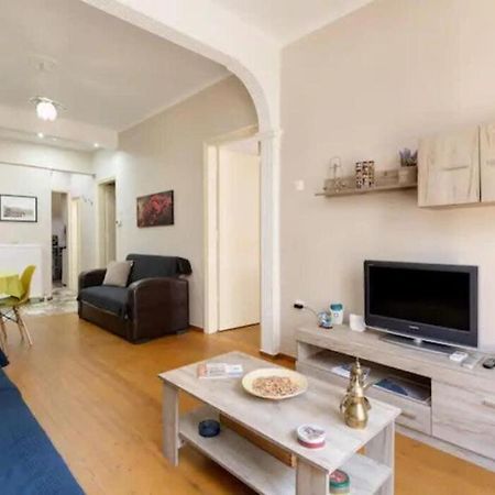 Private Pristine Balcony Home- Heart Of The Center 테살로니키 외부 사진