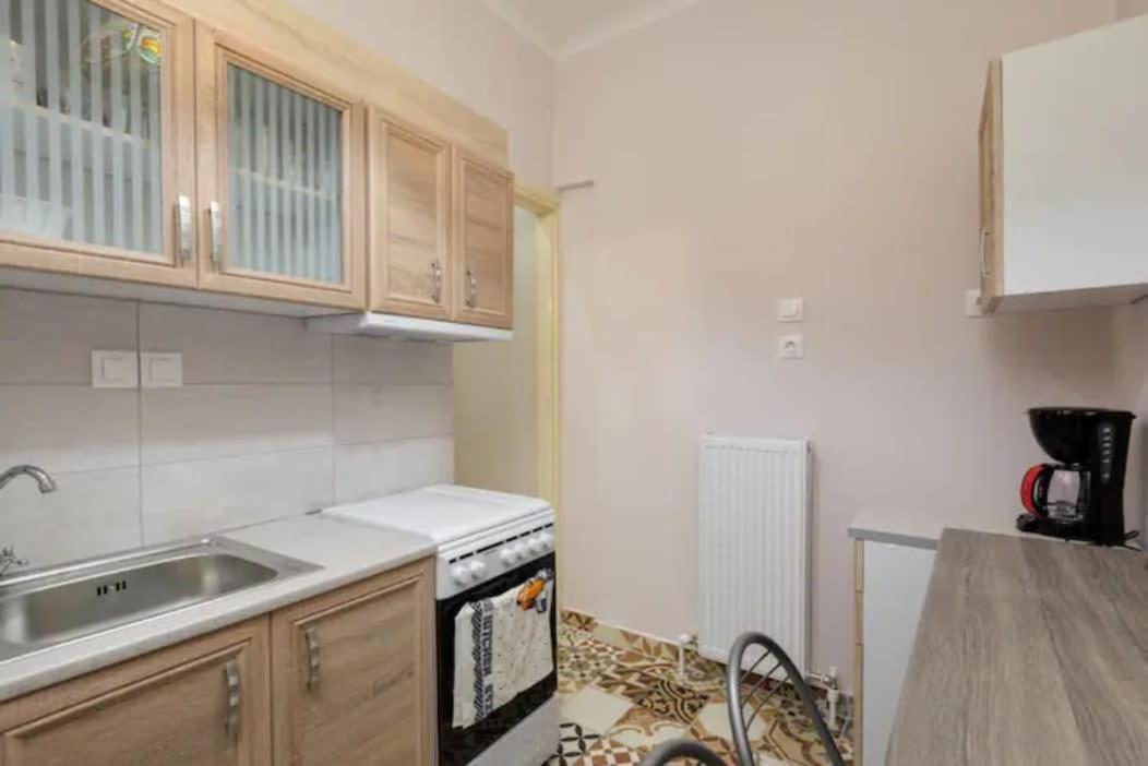 Private Pristine Balcony Home- Heart Of The Center 테살로니키 외부 사진