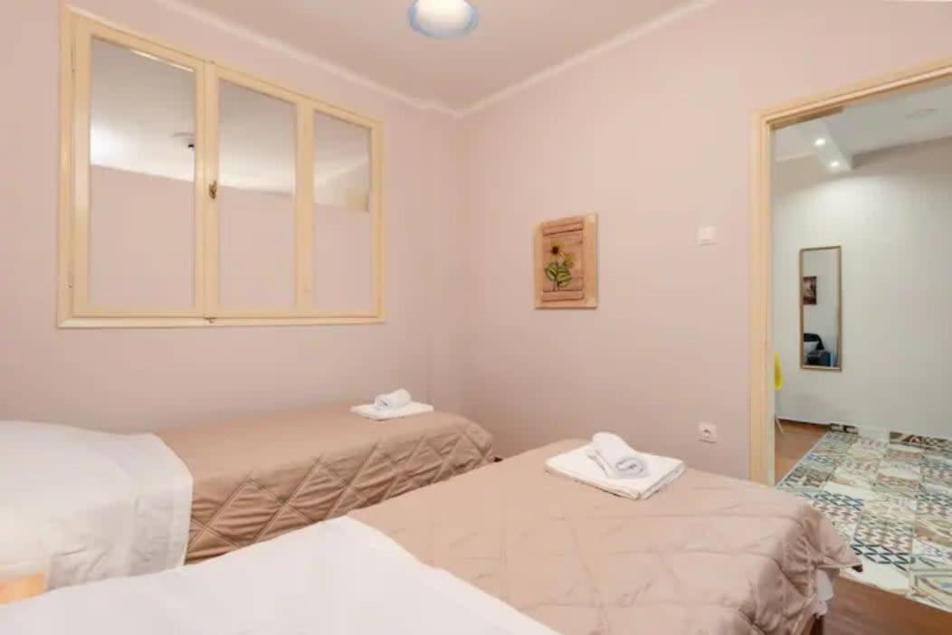 Private Pristine Balcony Home- Heart Of The Center 테살로니키 외부 사진