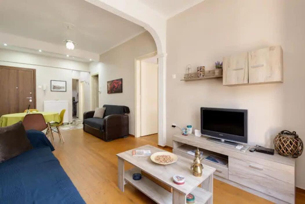 Private Pristine Balcony Home- Heart Of The Center 테살로니키 외부 사진