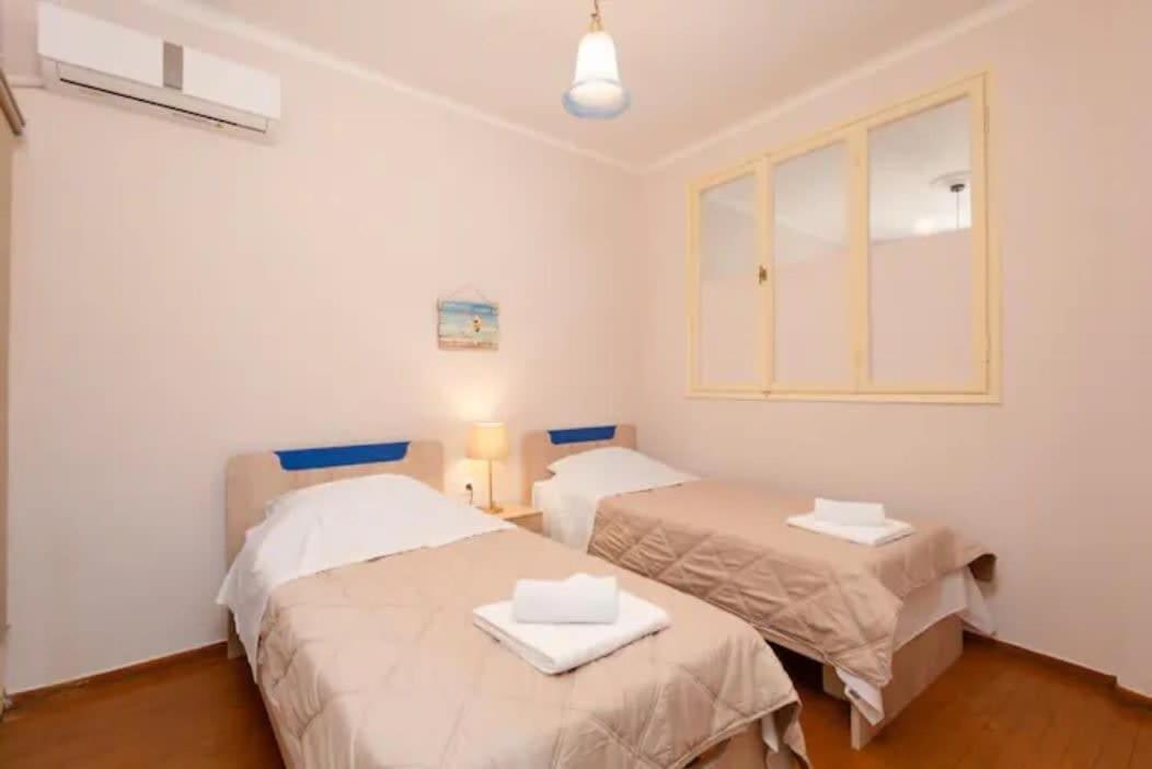 Private Pristine Balcony Home- Heart Of The Center 테살로니키 외부 사진