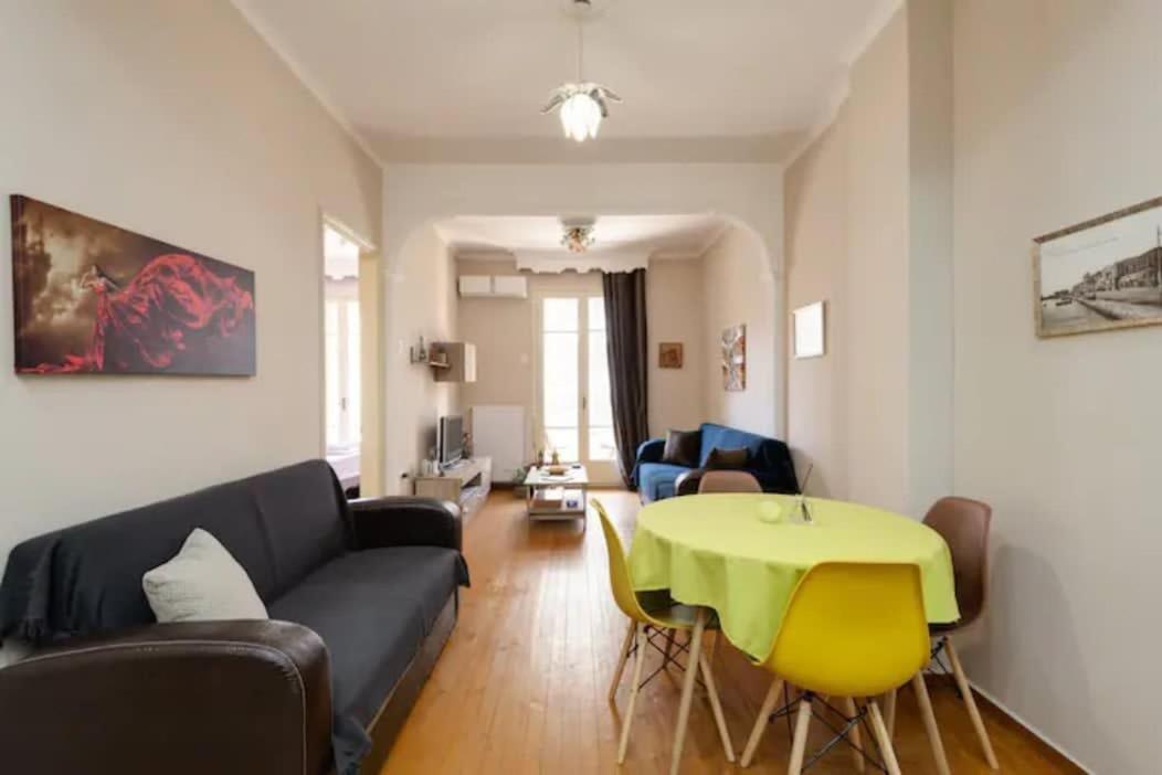 Private Pristine Balcony Home- Heart Of The Center 테살로니키 외부 사진