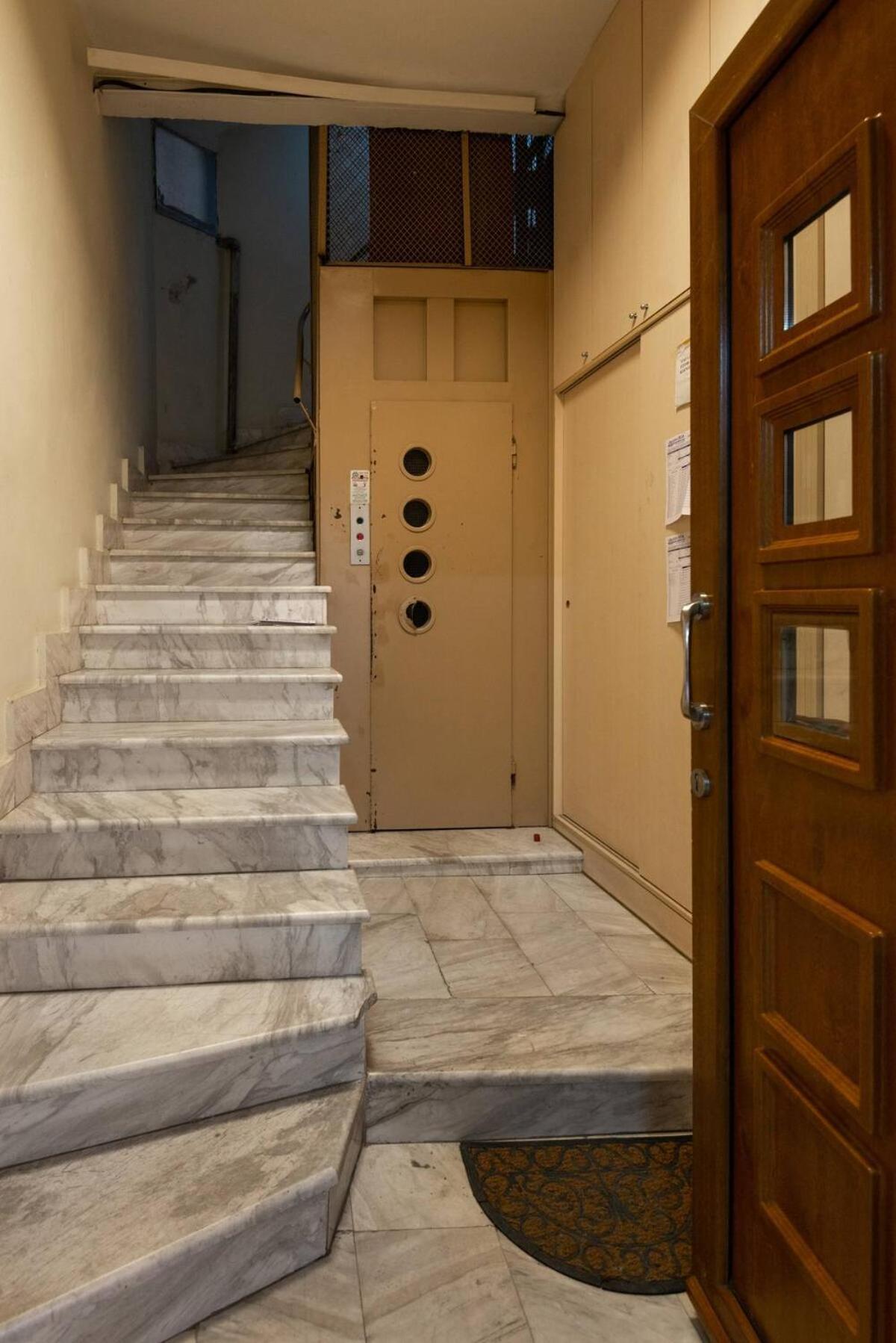 Private Pristine Balcony Home- Heart Of The Center 테살로니키 외부 사진